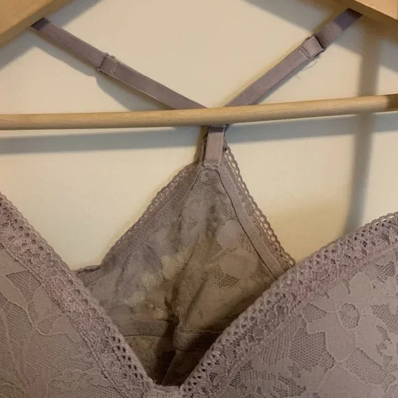 Victoria Secret Gray Lace Bralette Brassiere - Medium - Picture 3 of 7